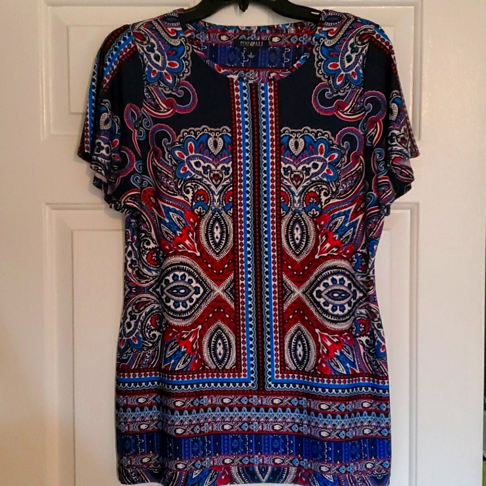Women small short sleeve shirt